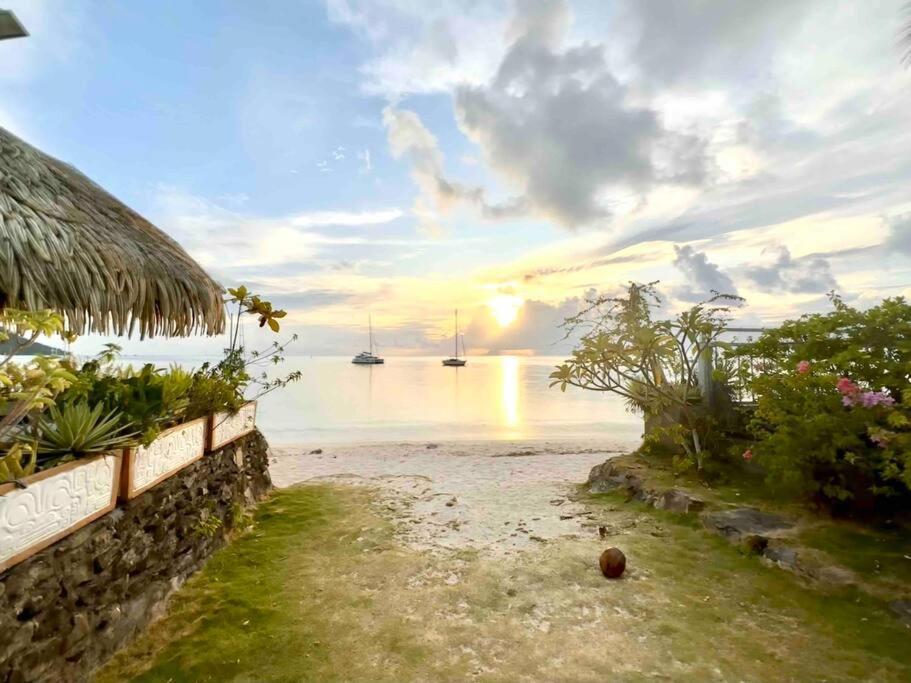Meri Lodge Huahine Фаре Екстериор снимка